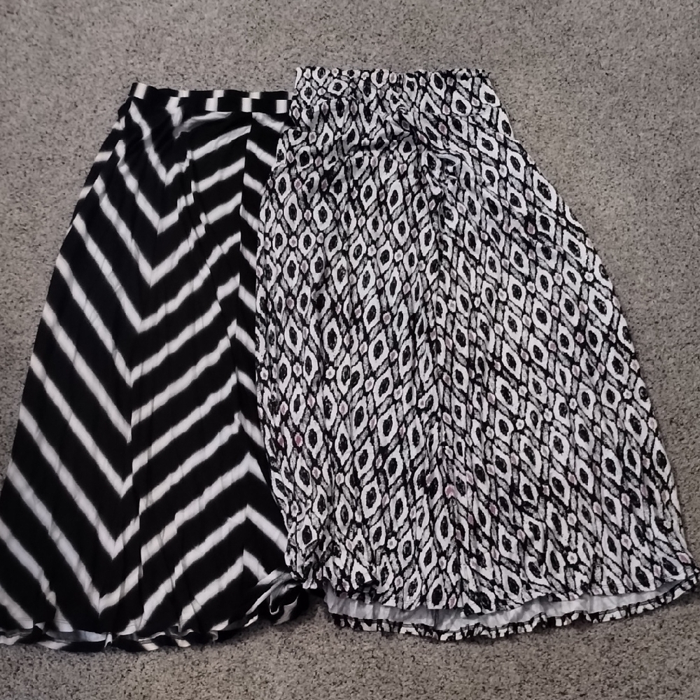 Falls Creek Asymmetrical Black and White Skirts